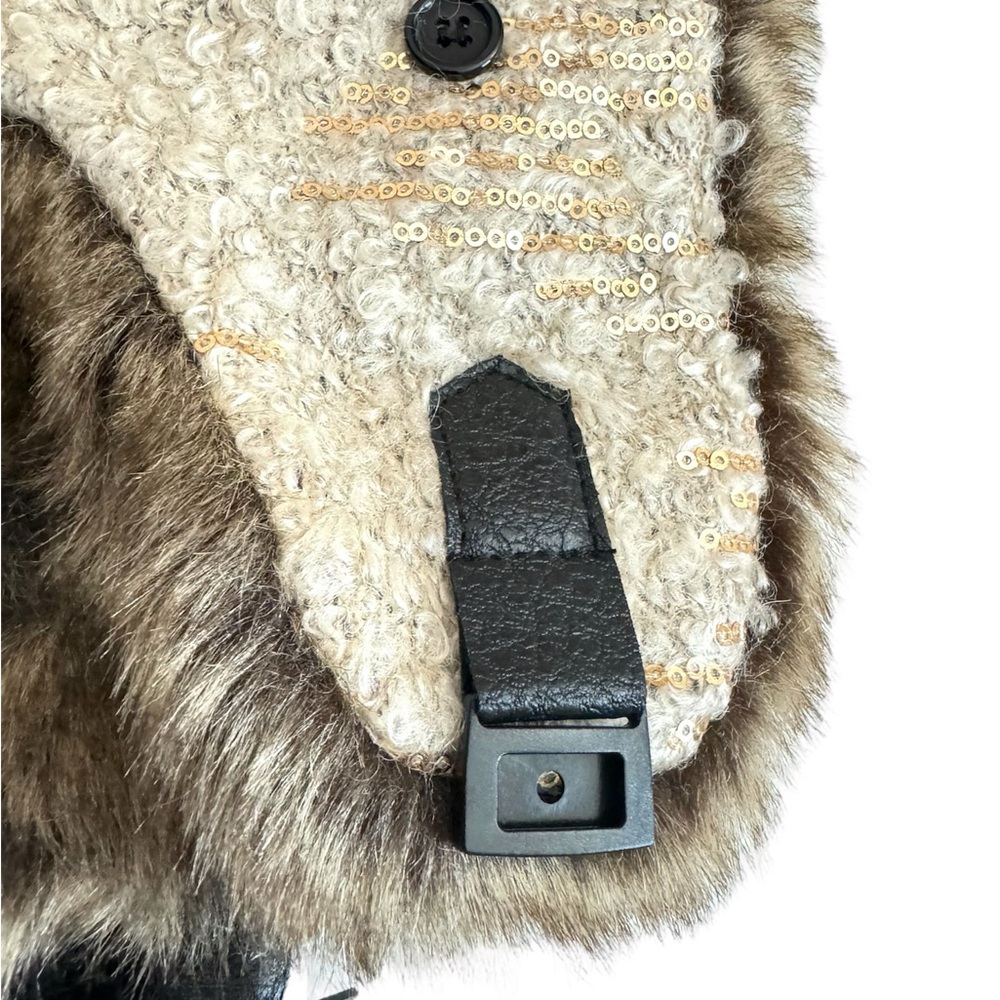 Mudd Juniors Faux Fur Tan Sequins Trapper Hat Snap Closure Chin Strap - Picture 5 of 11